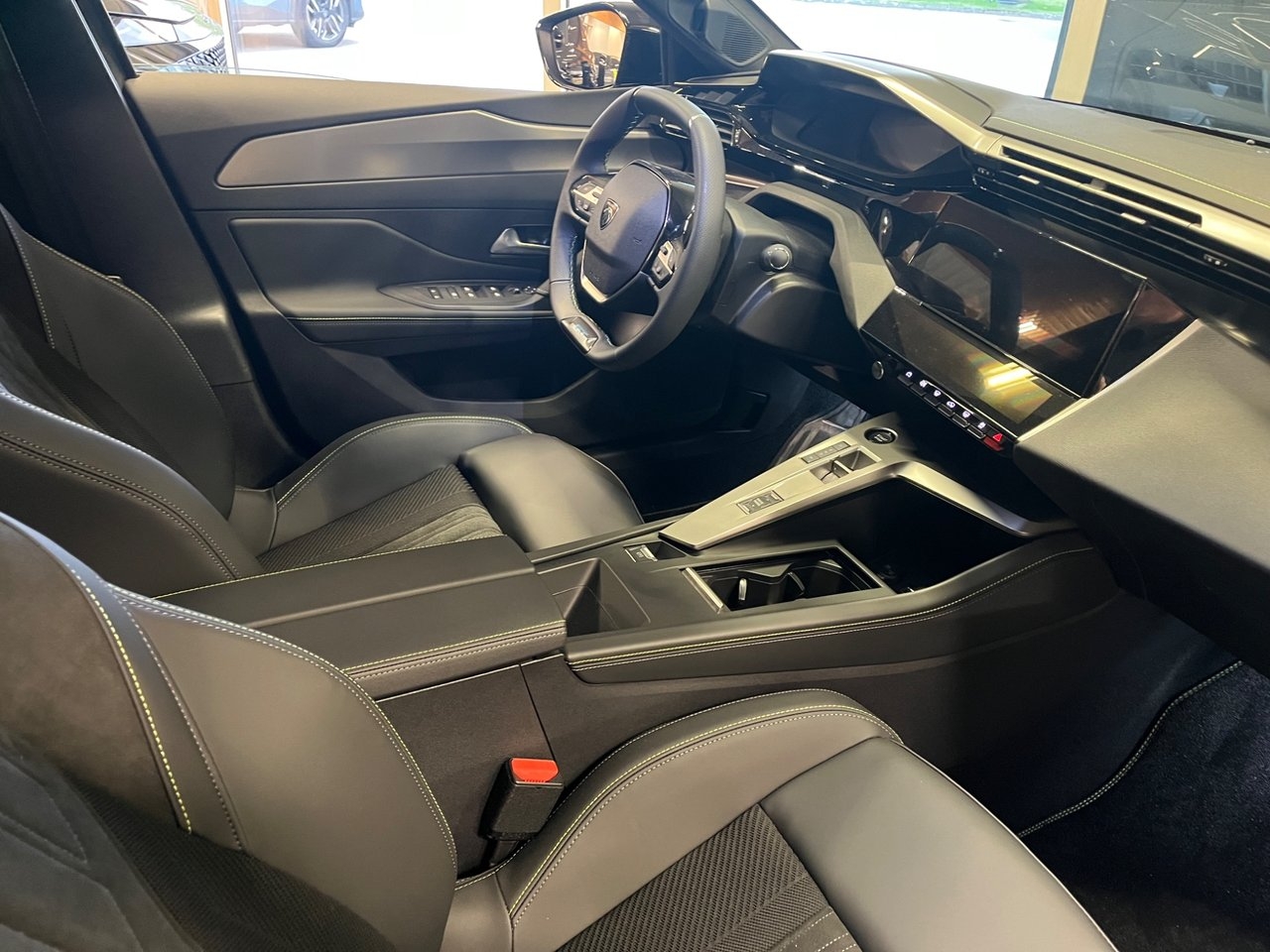 Peugeot 408 2026, bild 5/6