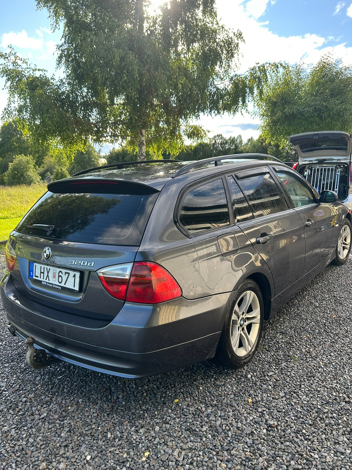 BMW 320 d Touring Automatisk 2008, bild 2/6