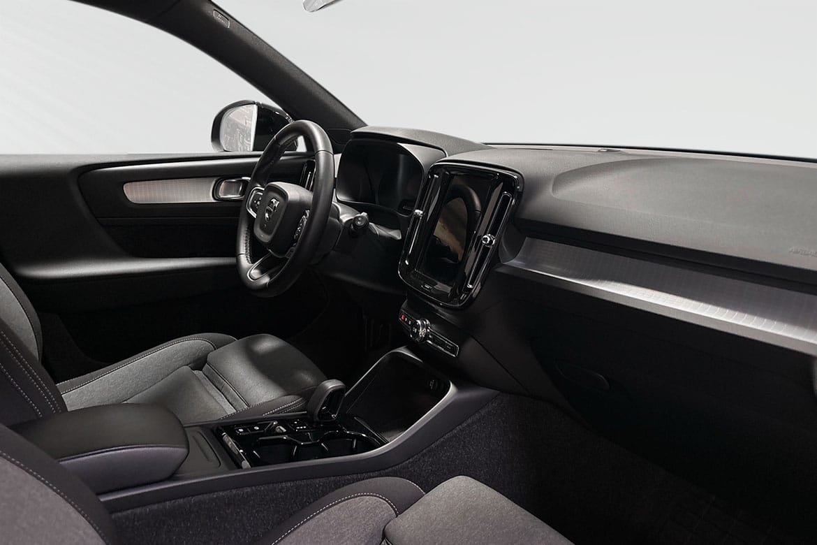 Volvo XC40 B4 FWD Bensin Plus Dark 2025, kuva 6/9