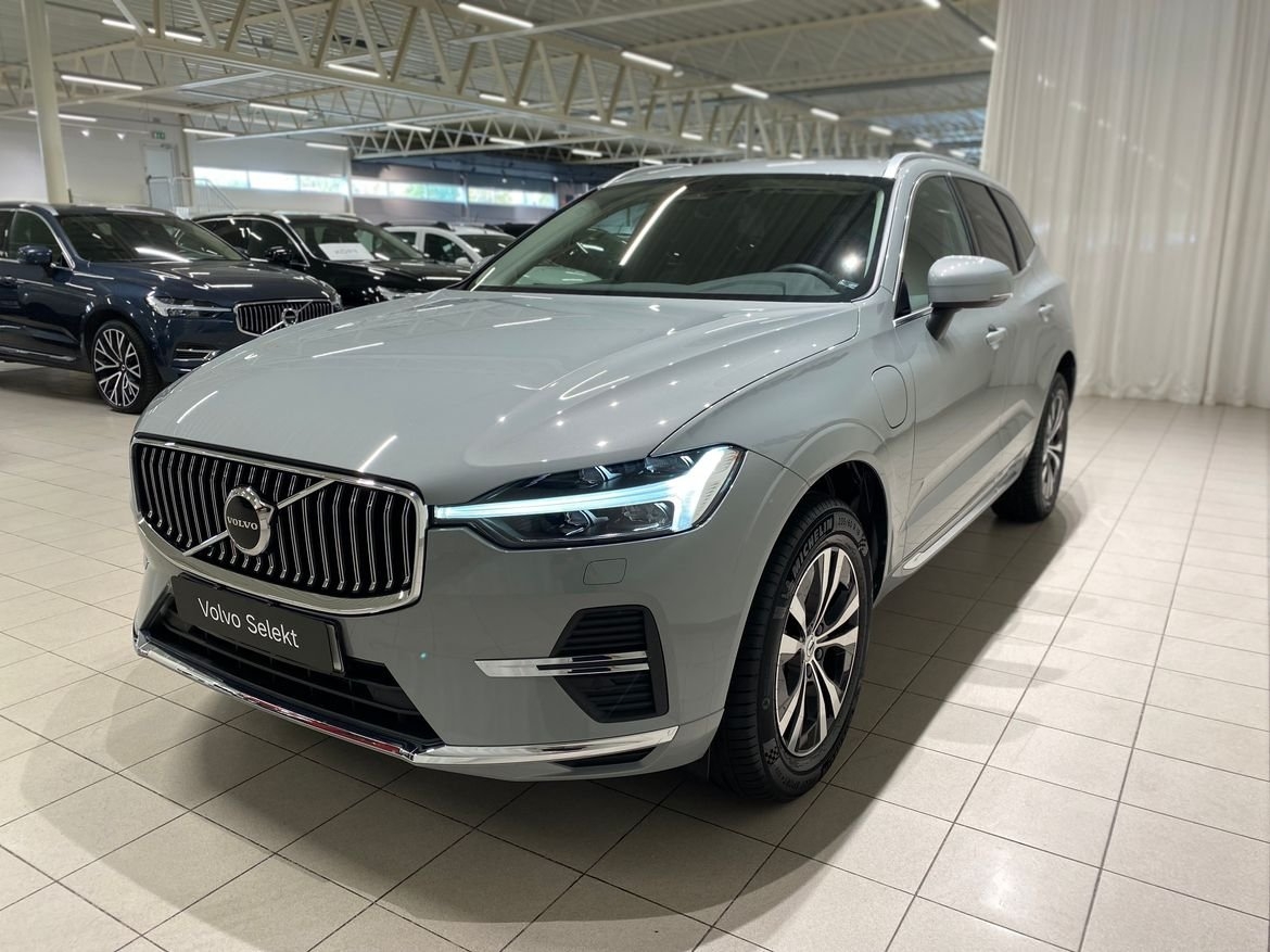 Volvo XC60 T6 Core Special Edition 2025, bild 6/19