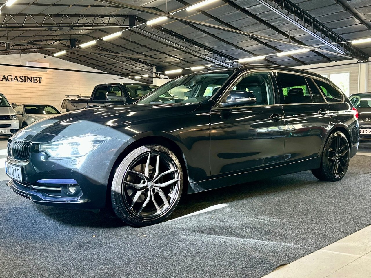 BMW 320 2018, bild 6/10