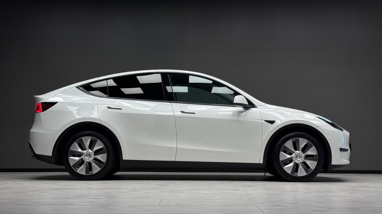 Tesla Model Y Long Range AWD / Dragkrok 2023, kuva 6/15