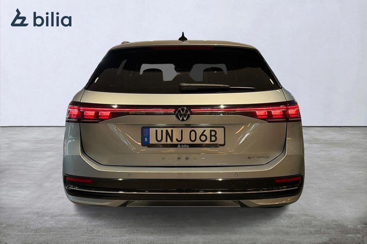 Volkswagen Passat 2025, bild 7/10