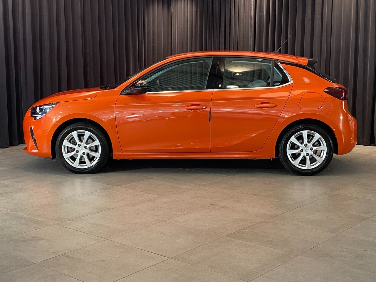 Opel Corsa 1.2 Turbo Elegance 2020, kuva 3/38