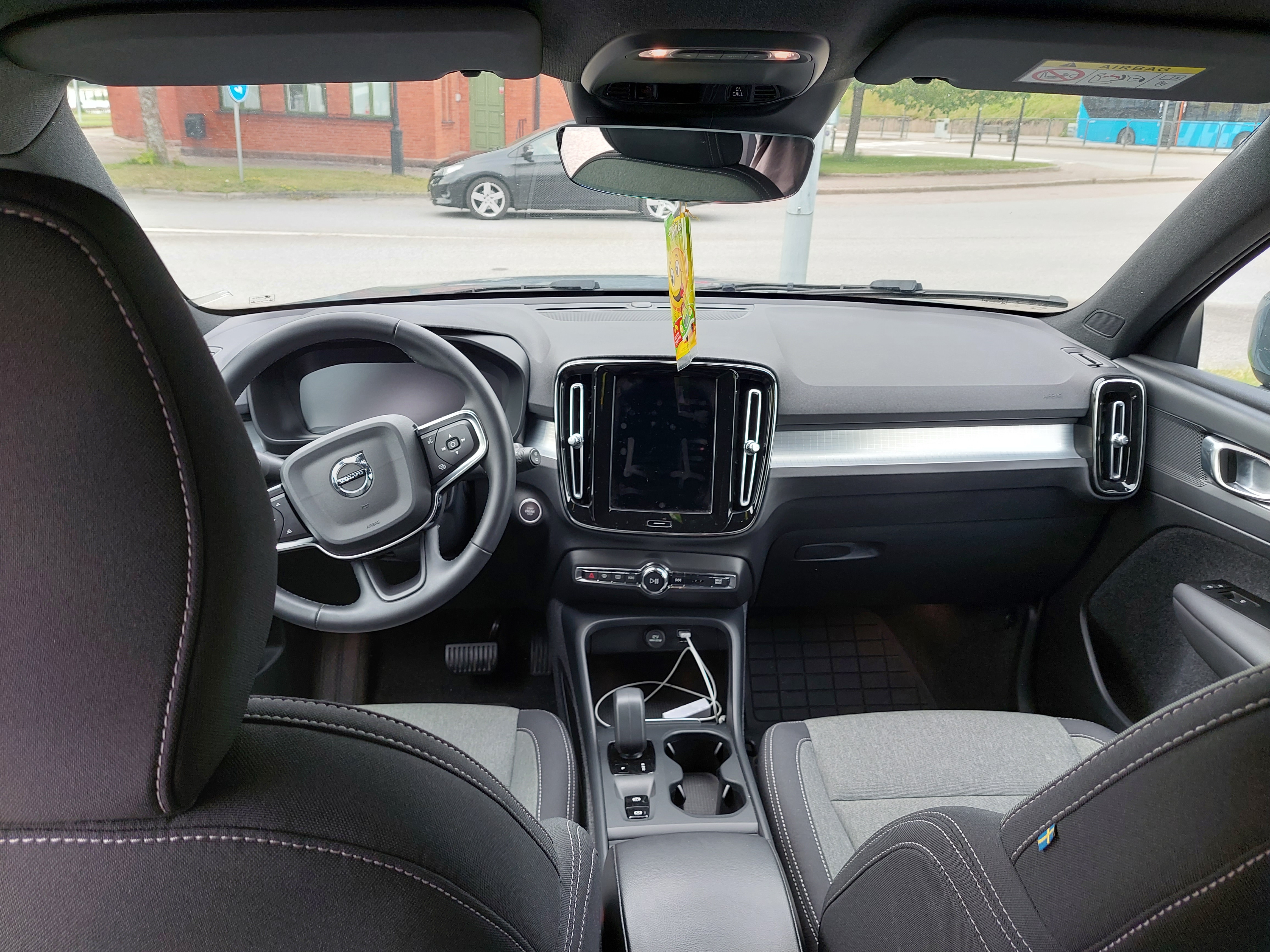 Volvo XC40 B4 DCT 2022, bild 8/8