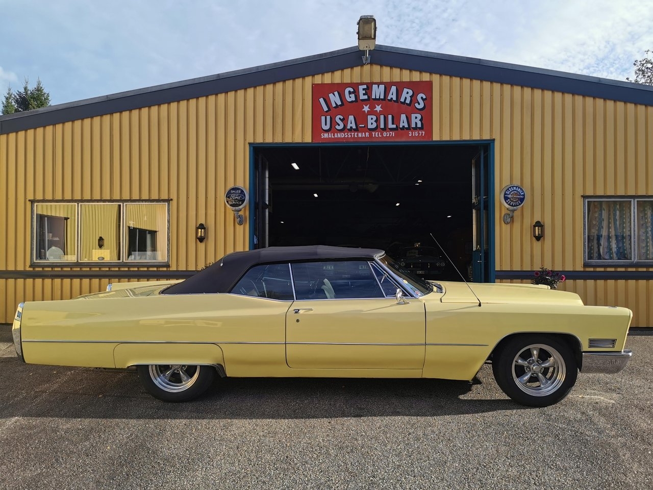 Cadillac De Ville