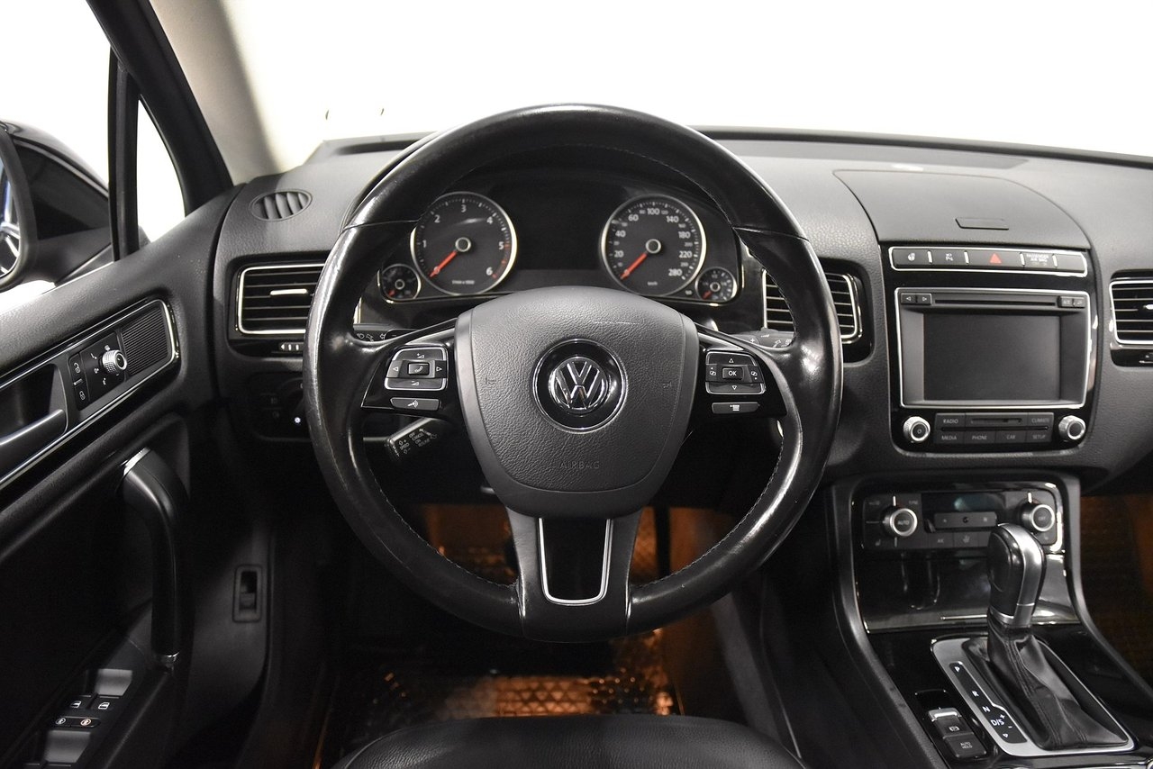 Volkswagen Touareg 2017, bild 2/10