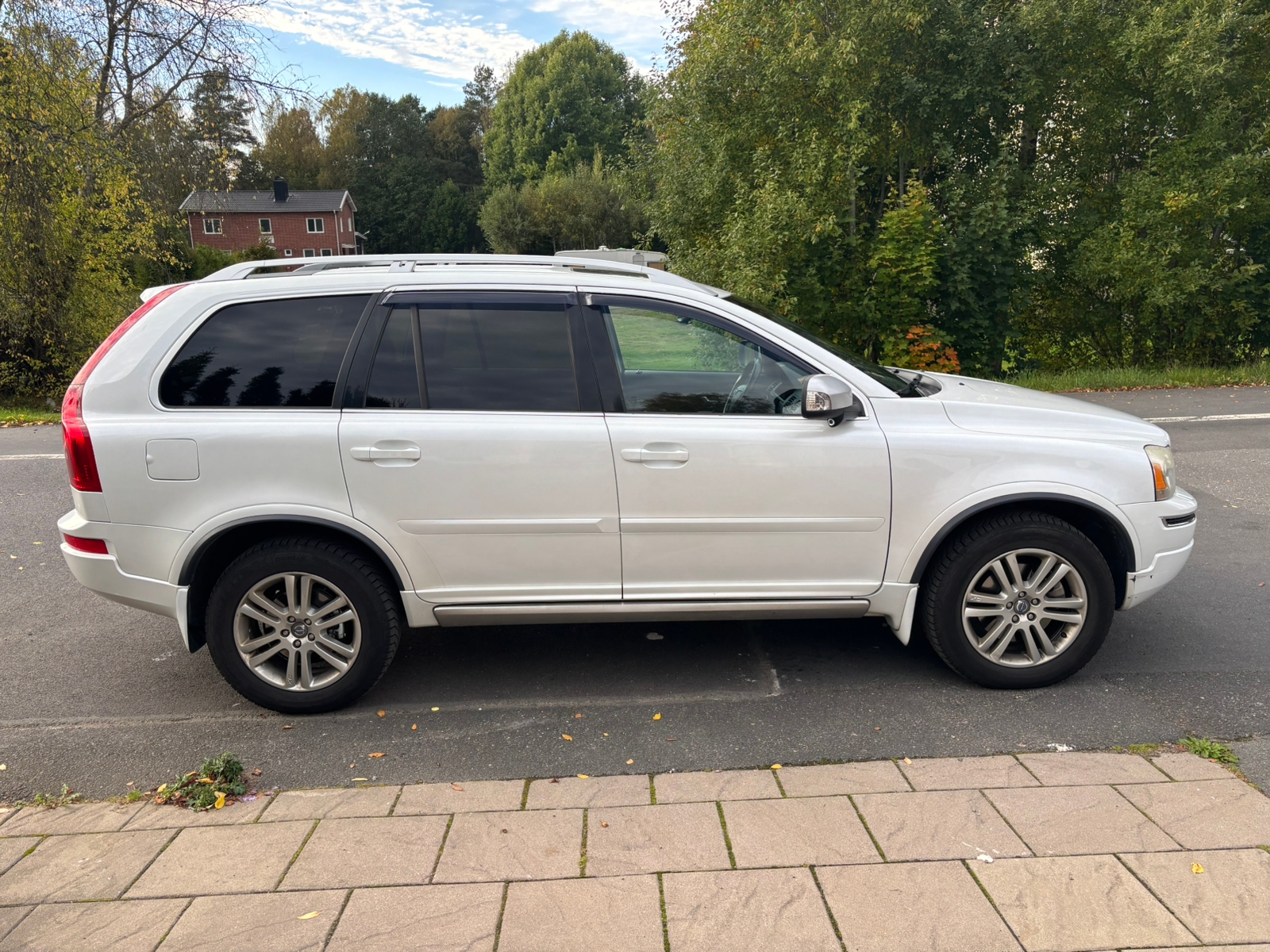 Volvo XC90 7-seater D5 AWD Geartronic 2014, bild 2/10