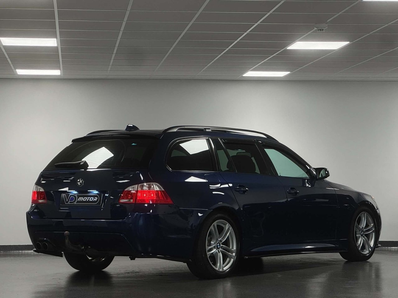 BMW 545 2006, kuva 5/22