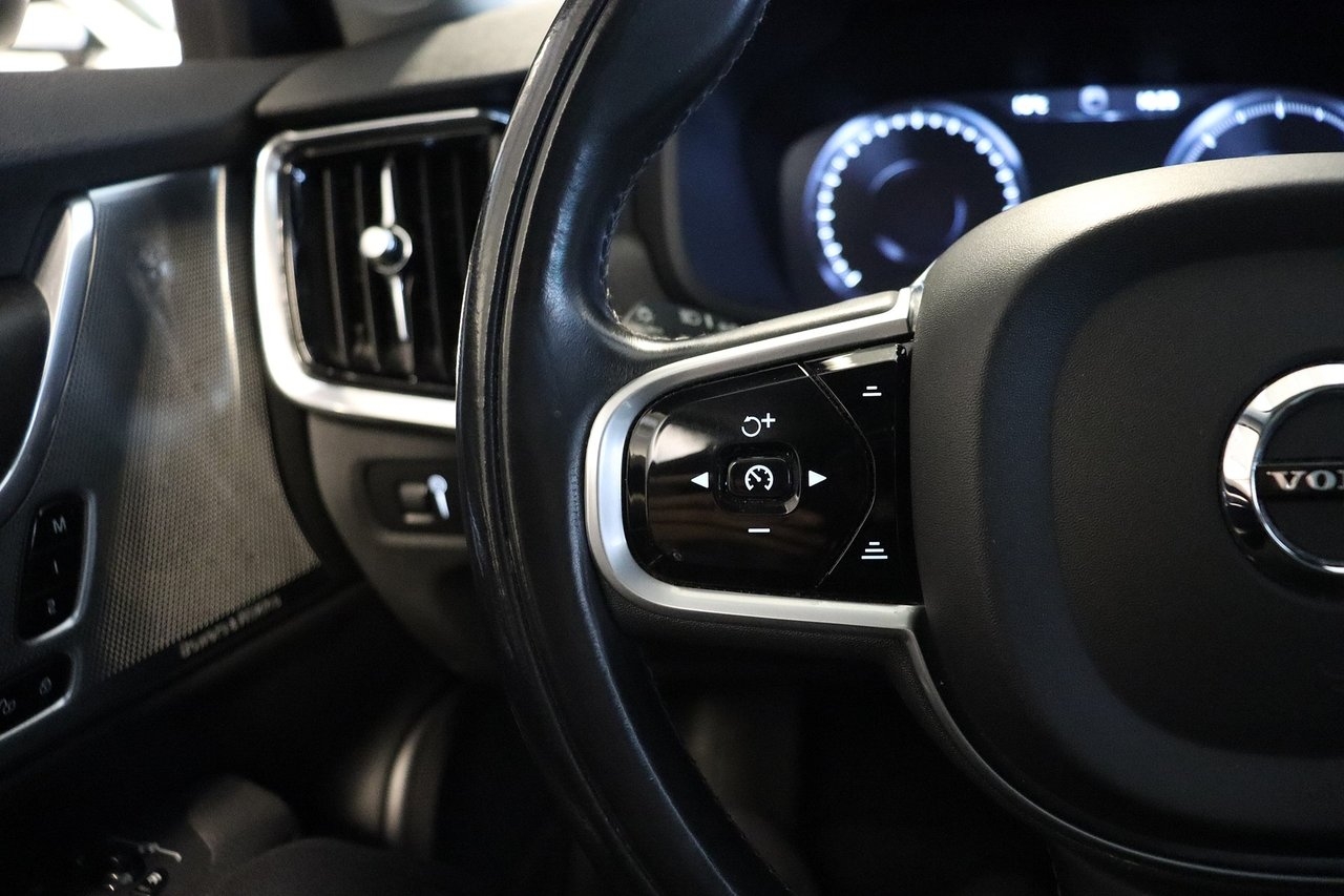 Volvo V90 Cross Country 2017, photo 7/10