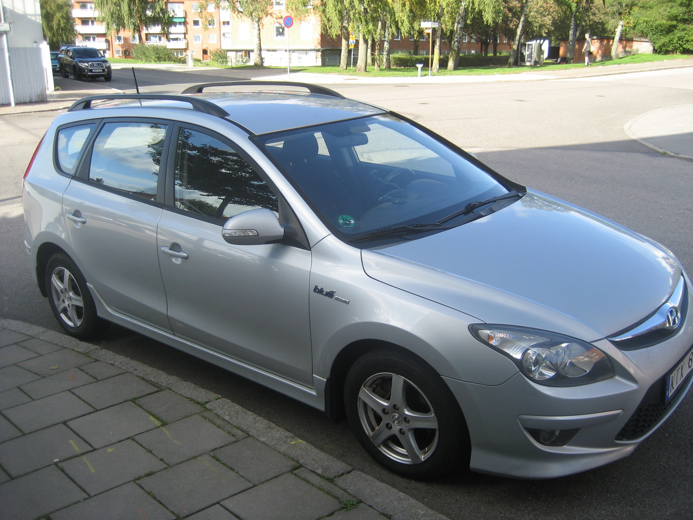 Hyundai i30 cw 1.6 CRDi Manuell 2011, bild 3/10