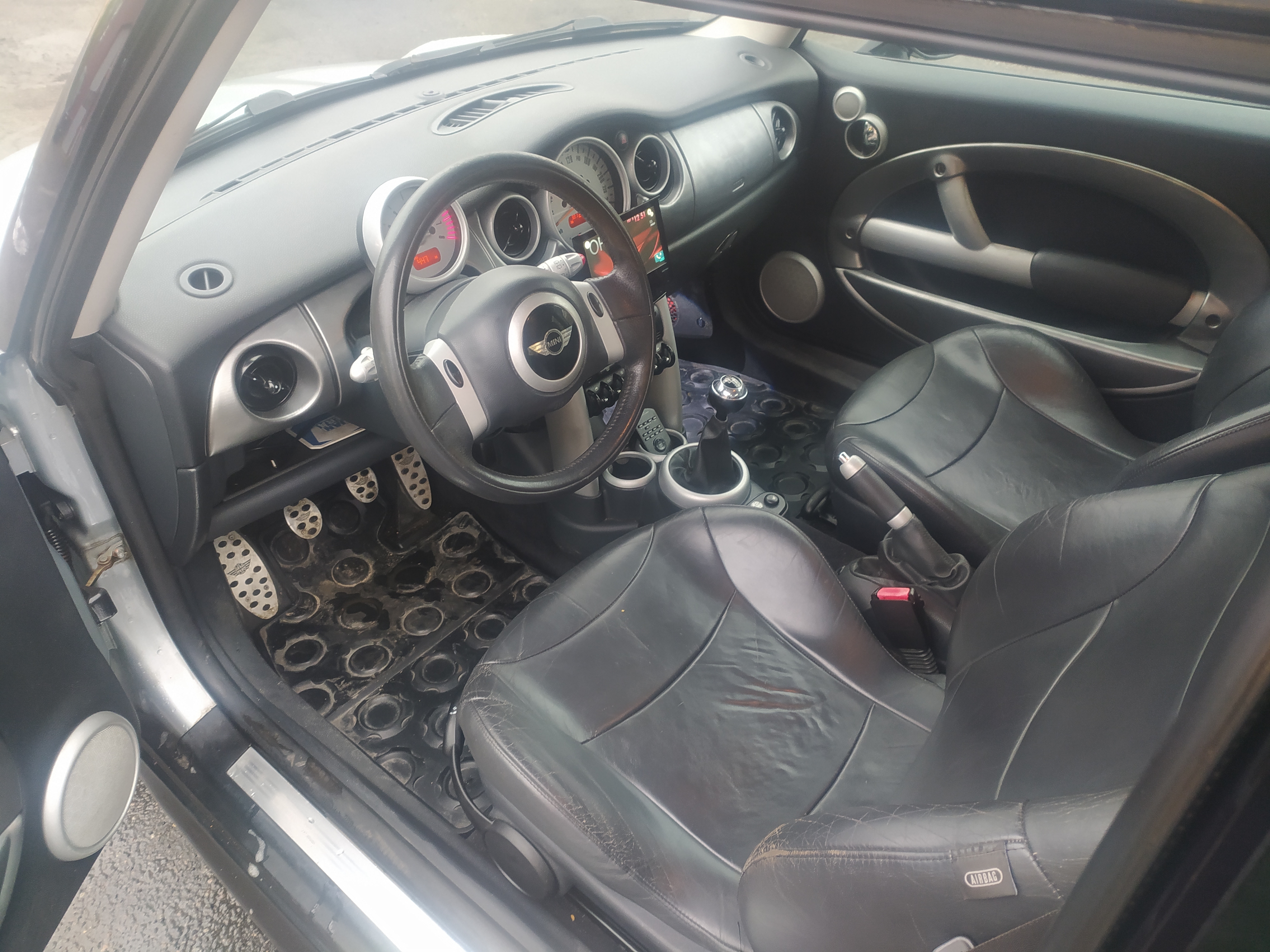 MINI Cooper S Manuell 2003, photo 2/3