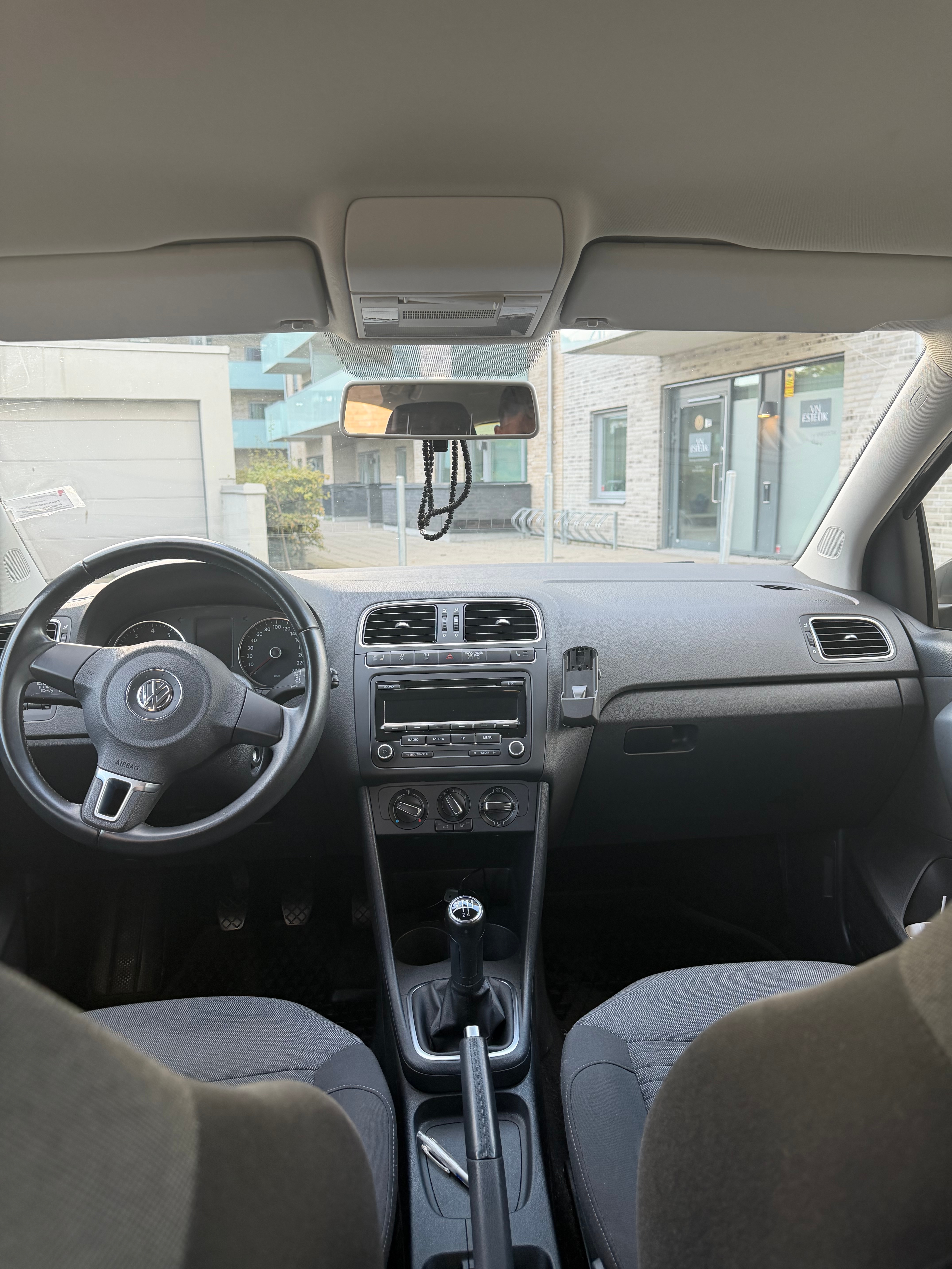 Volkswagen Polo 5-dörrar 1.2 TSI Manuell 2013, bild 5/8