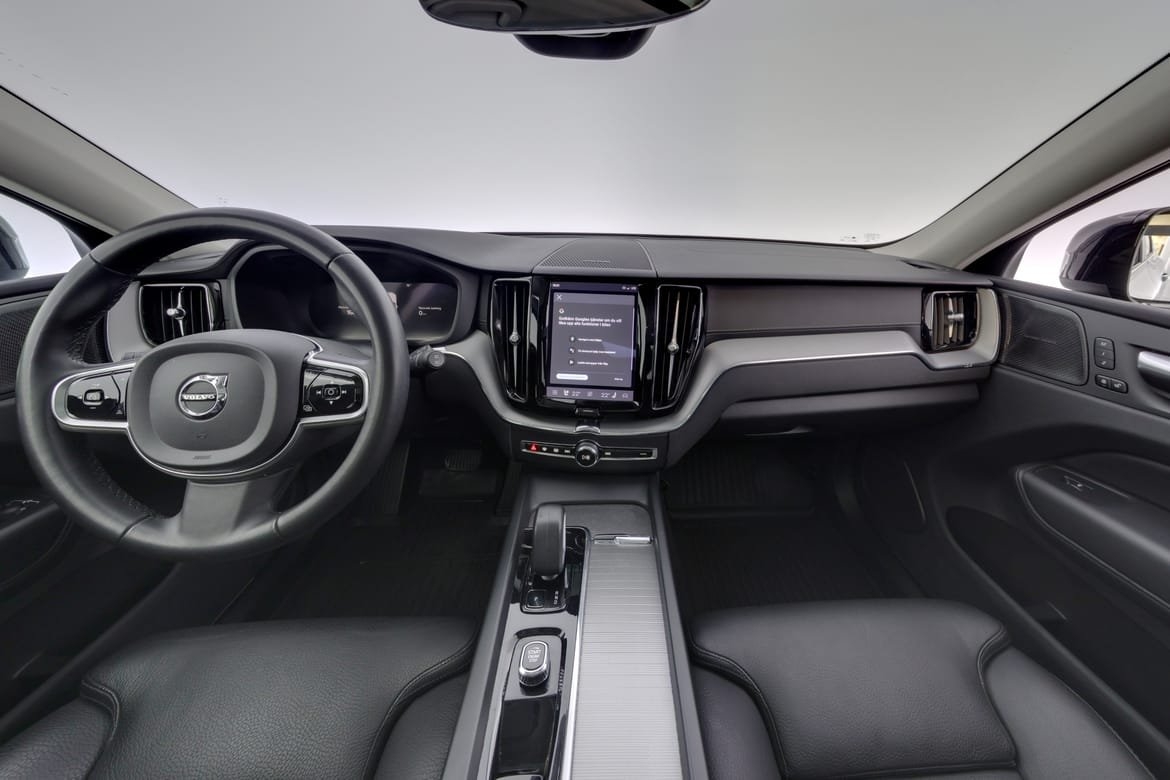 Volvo XC60 Recharge T6 Ultimate Dark 2023, bild 7/10