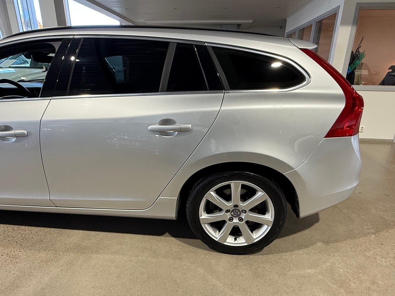 Volvo V60 2017, bild 6/25