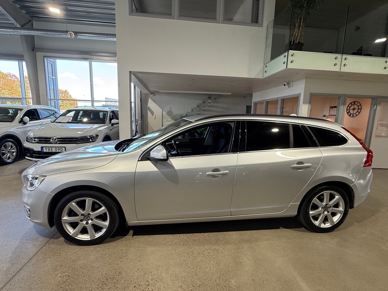 Volvo V60 2017, bild 5/25