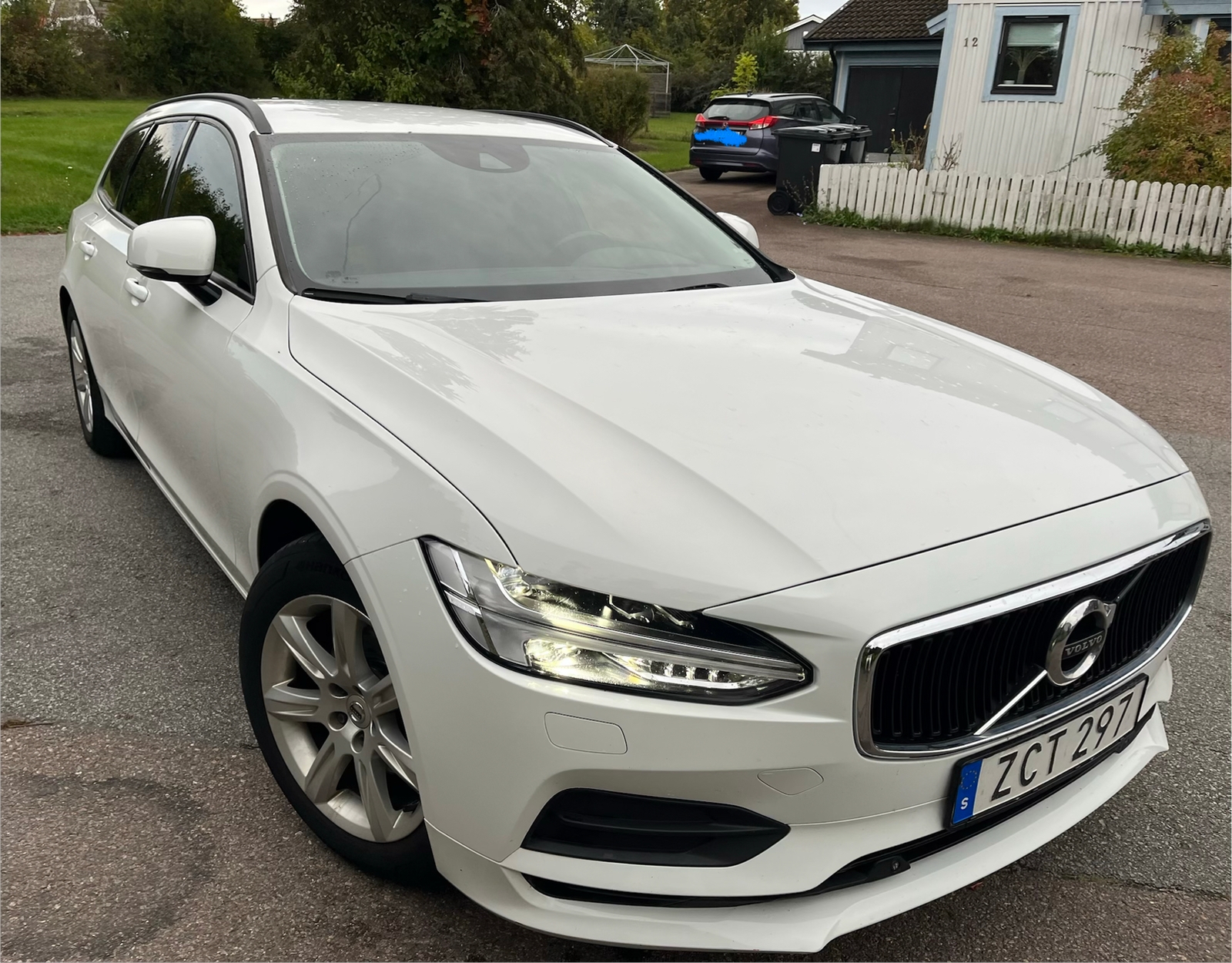 Volvo V90 D4 AWD Geartronic 2018, bild 2/7