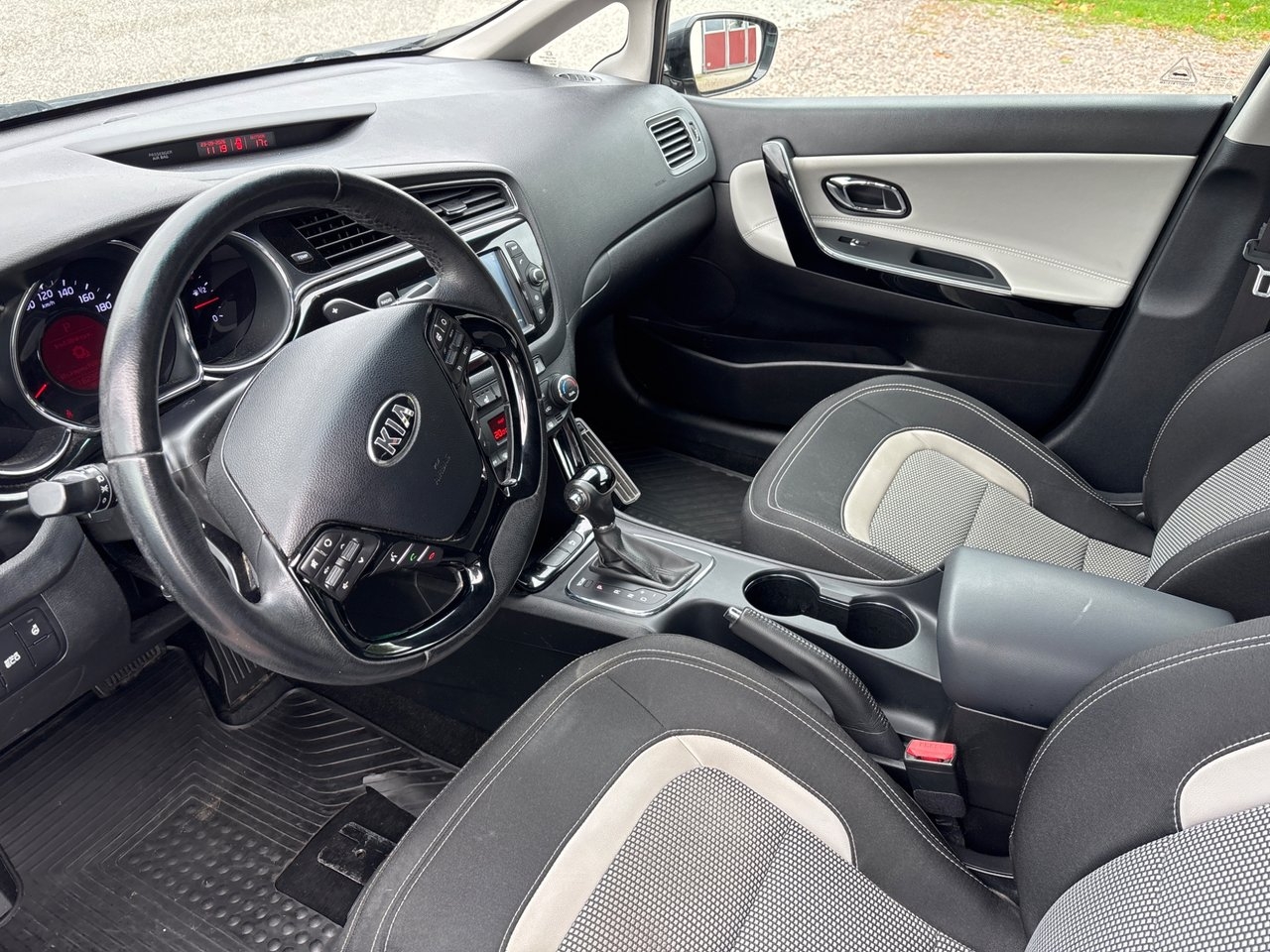 Kia Ceed cee'd_sw 1.6 GDI DCT Euro 6 2018, bild 5/8