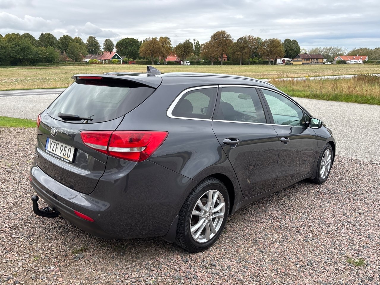 Kia Ceed cee'd_sw 1.6 GDI DCT Euro 6 2018, bild 3/8