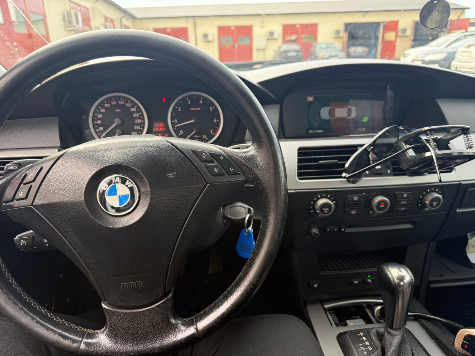 BMW 520 i Sedan Automatisk 2004, bild 6/7
