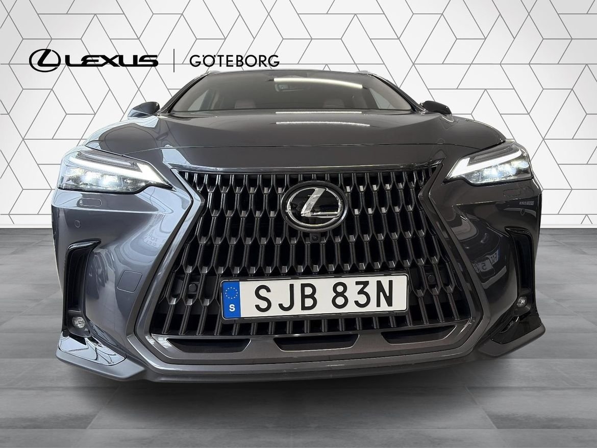 Lexus NX 450h+ EXECUTIVE TEKNIKPAKET 2026, photo 2/10