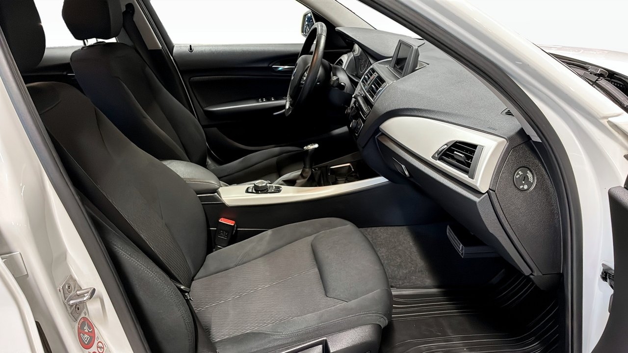 BMW 118 i 5-door 2016, kuva 3/9