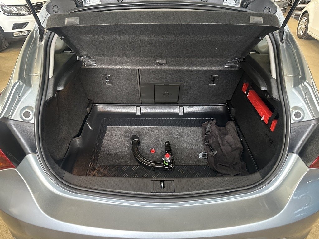 Opel Astra 2013, bild 7/10