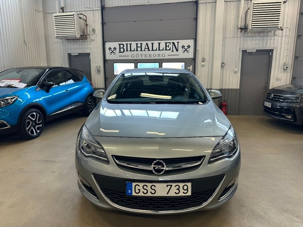 Opel Astra 2013, bild 2/10