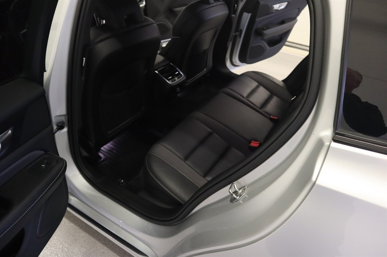 Volvo V60 B4 R-Design AUT 2021, kuva 6/10