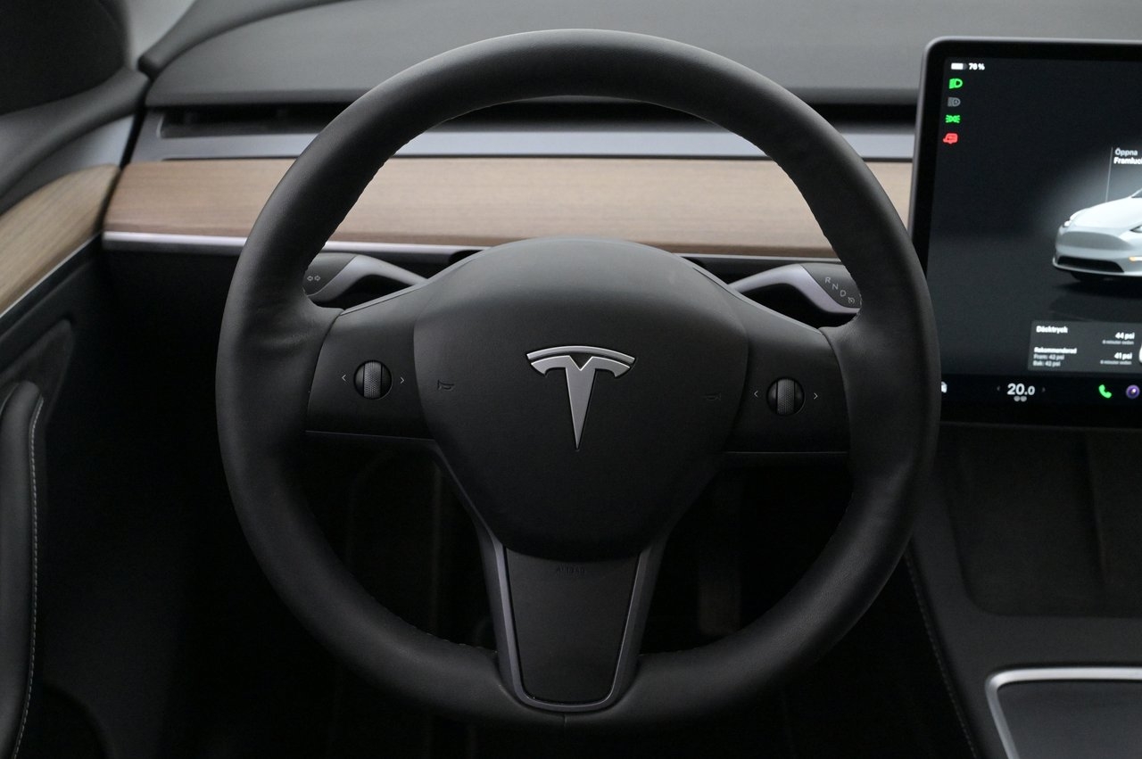 Tesla Model Y Long Range AWD Autopilot 2024, kuva 7/10