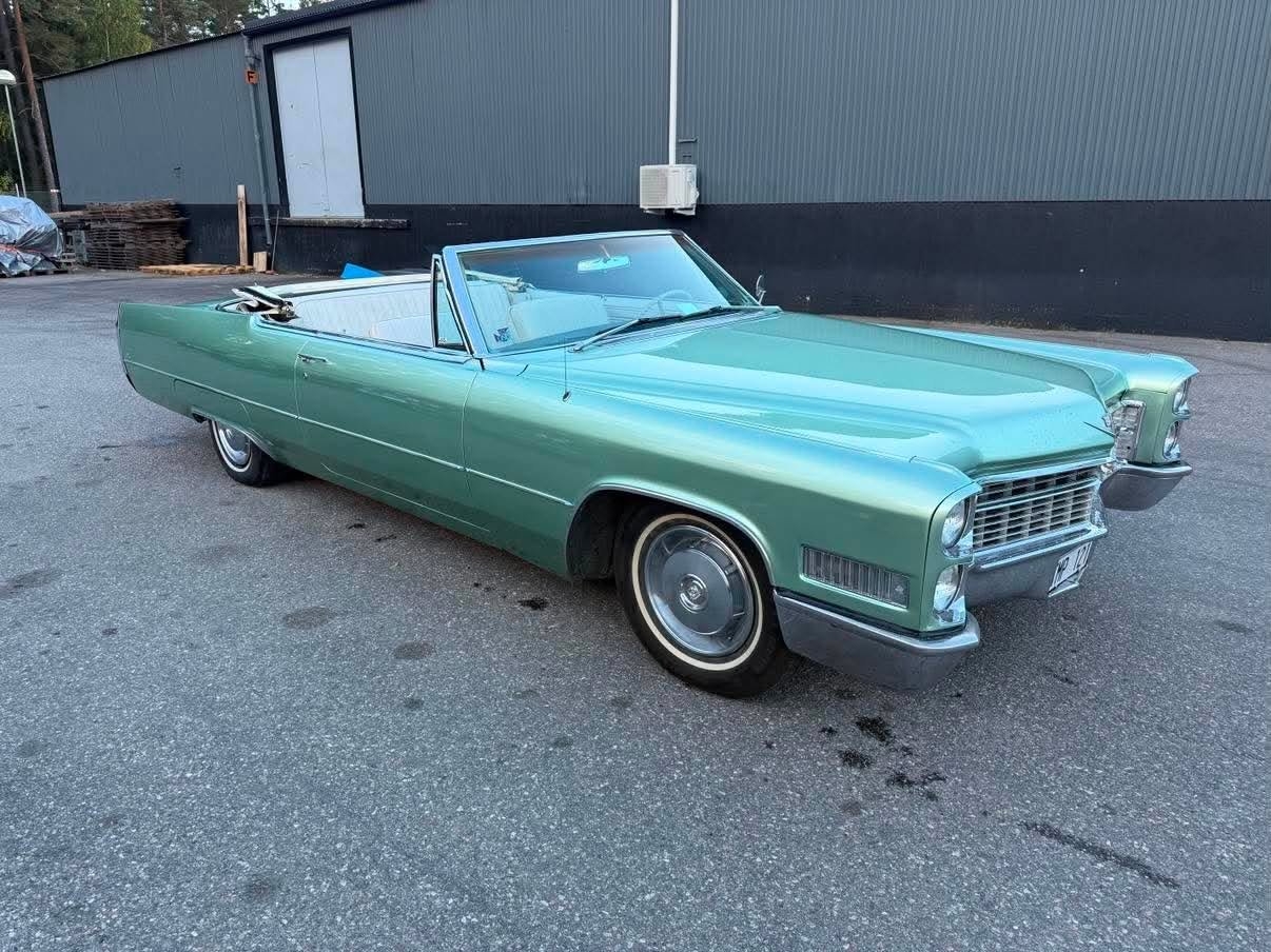 Cadillac De Ville