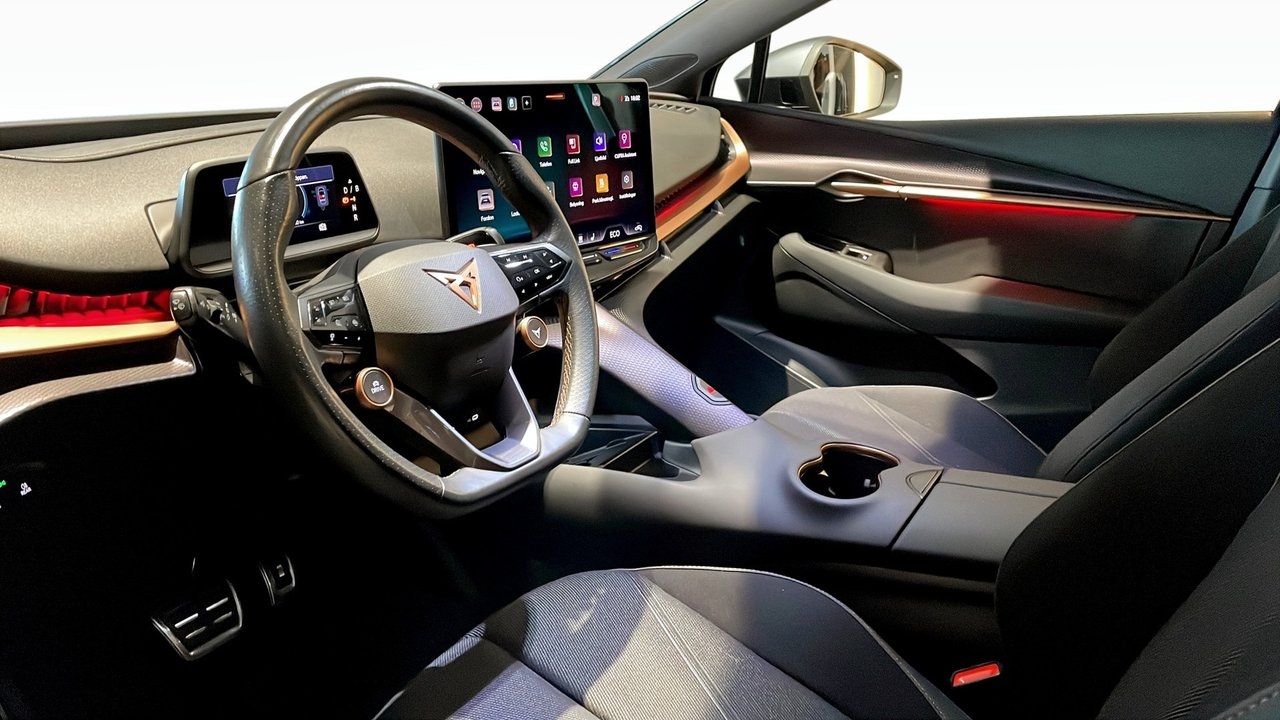 Cupra Tavascan 2024, photo 7/10