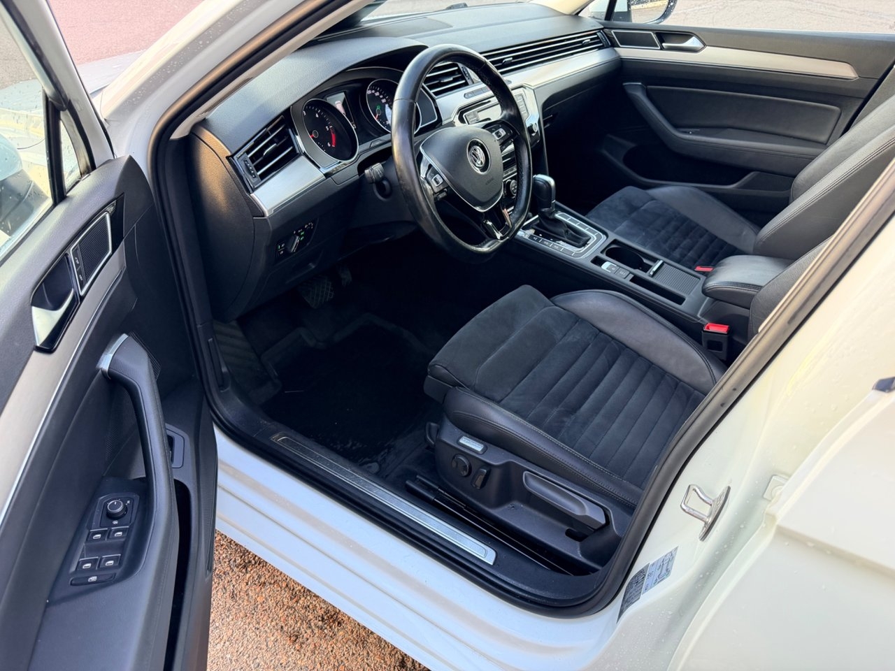 Volkswagen Passat 2015, bild 5/10