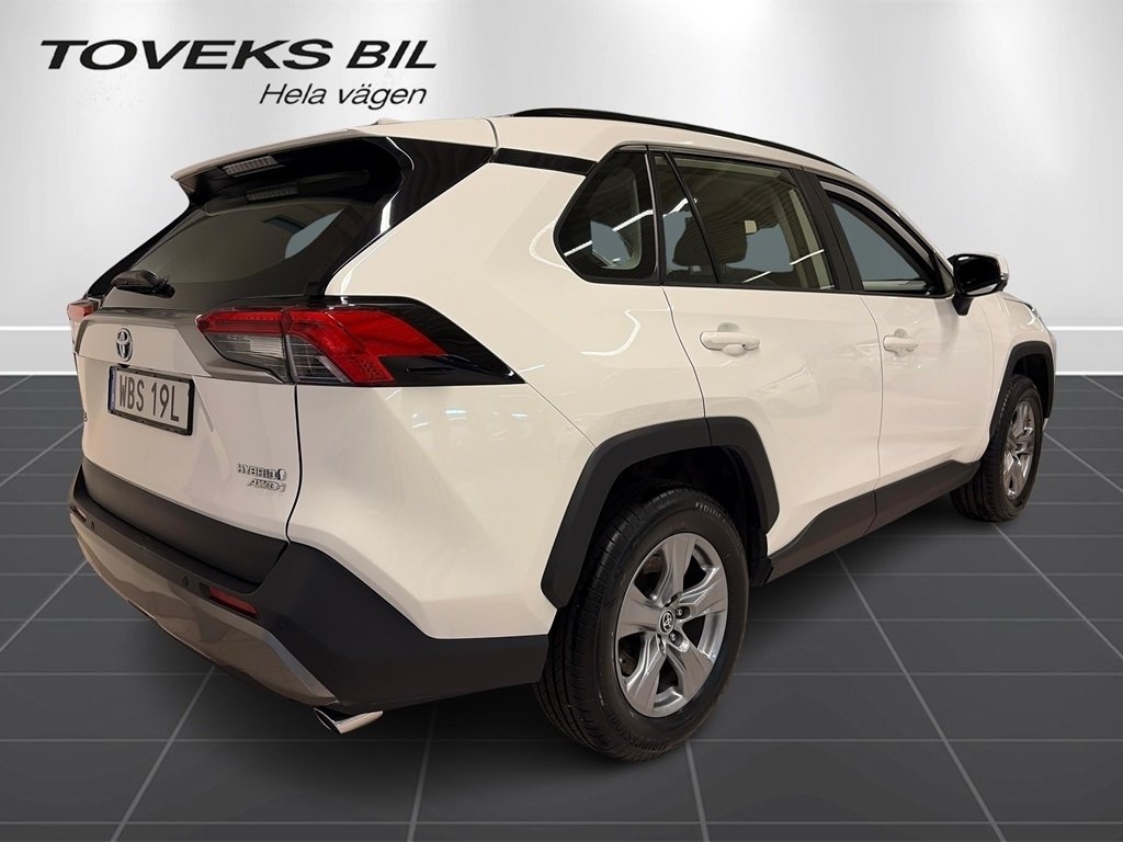 Toyota RAV4 Hybrid AWD-i E-CVT 222 Hk 2024, kuva 3/10