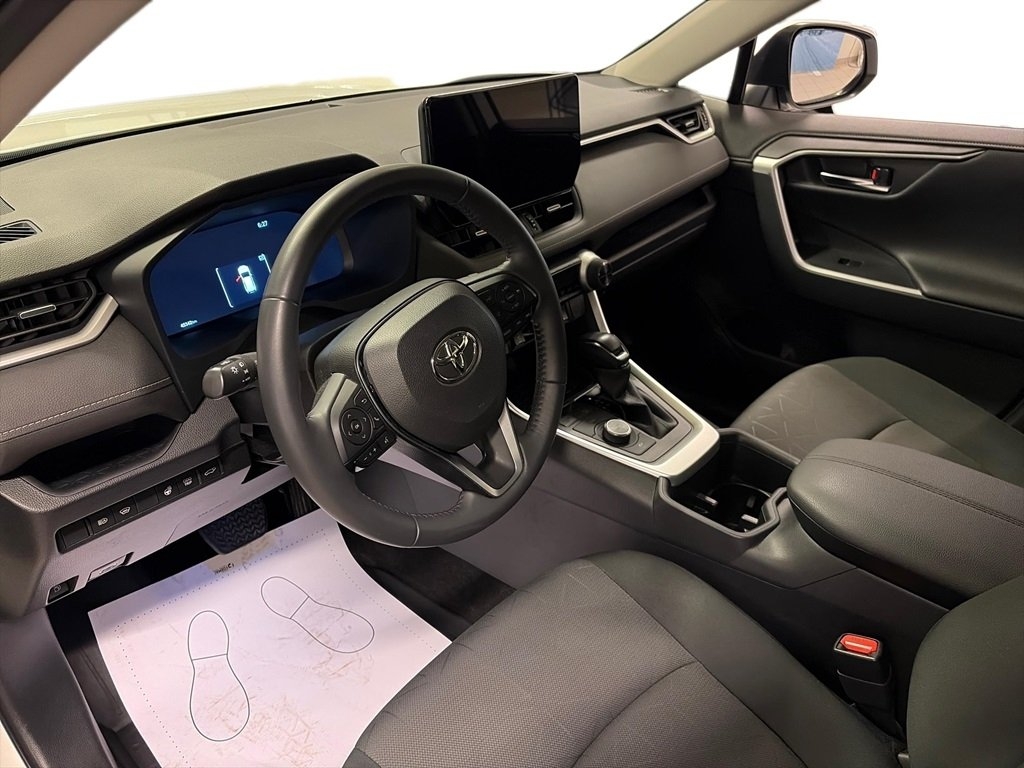 Toyota RAV4 Hybrid AWD-i E-CVT 222 Hk 2024, kuva 6/10