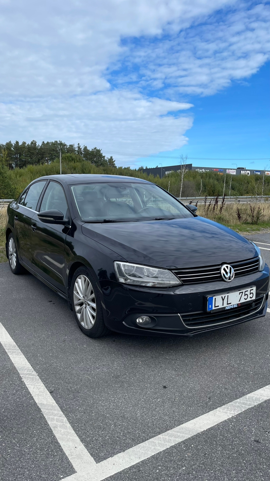 Volkswagen Jetta 2012, bild 2/5