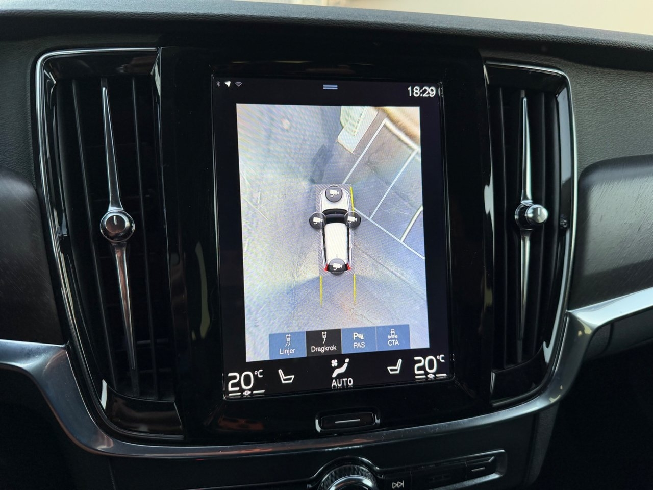 Volvo V90 Cross Country 2018, bild 6/11