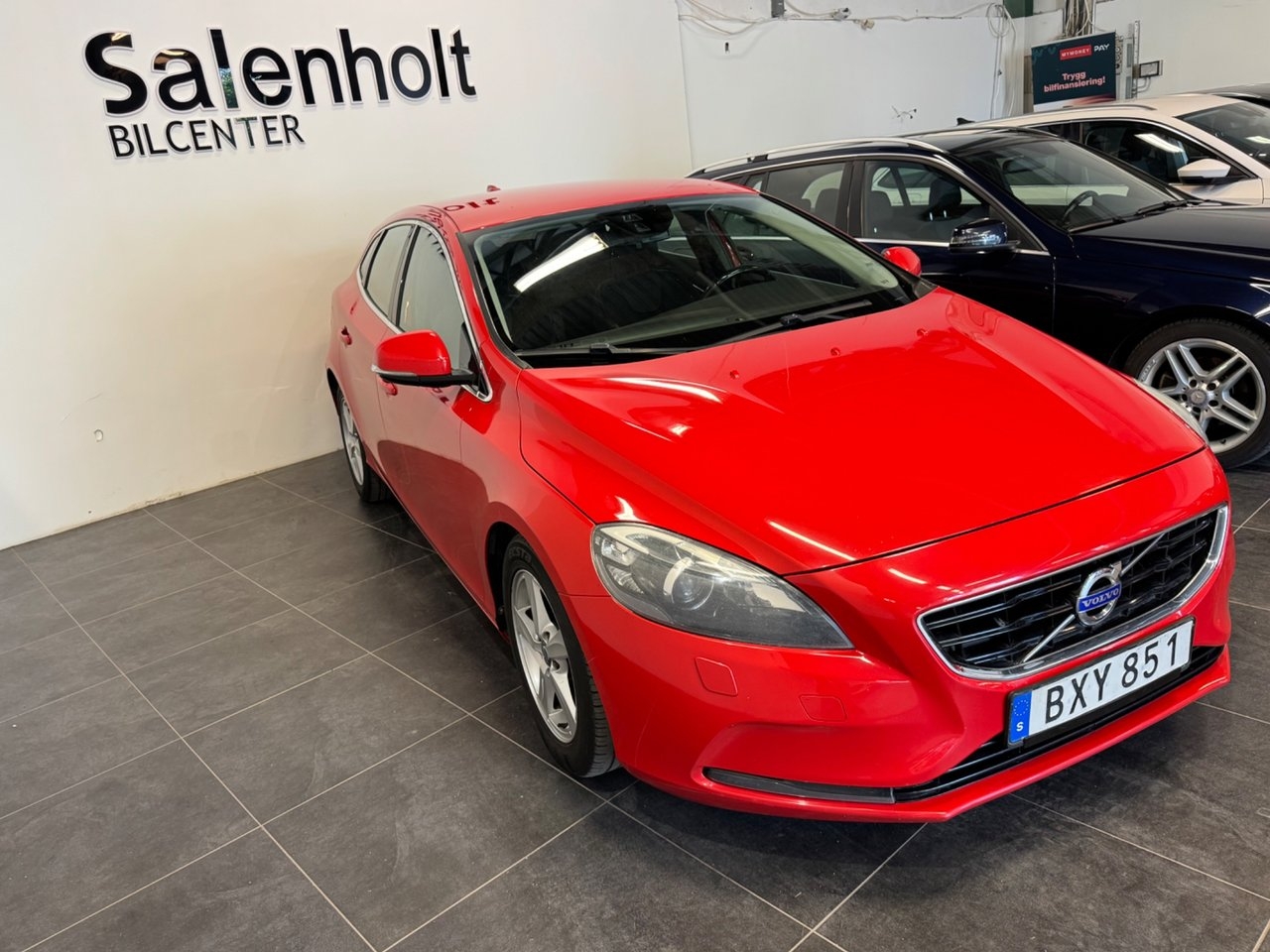 Volvo V40 D2 Your Momentum Euro 5 2014, photo 4/10