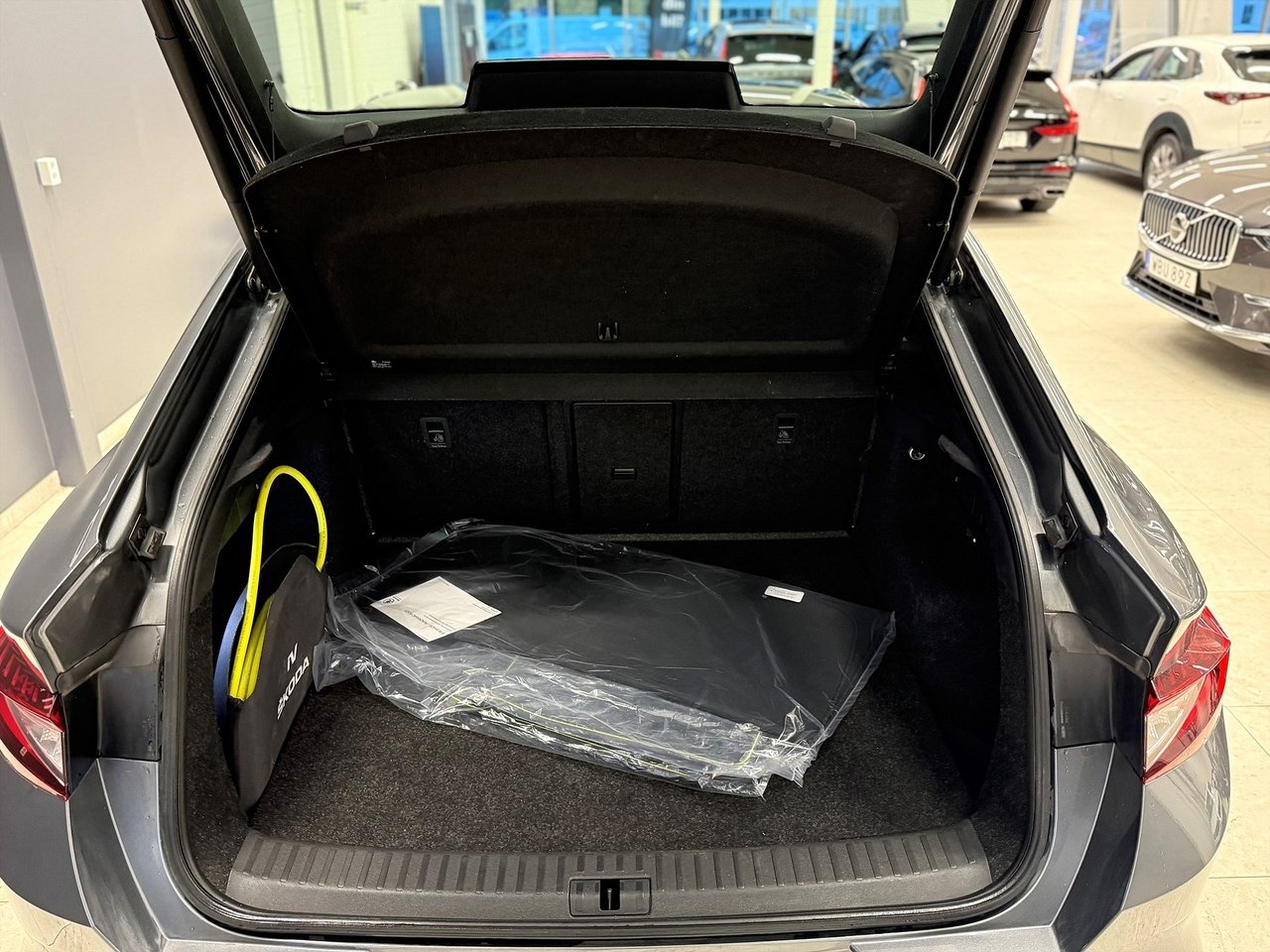 Skoda Enyaq 2023, bild 7/10