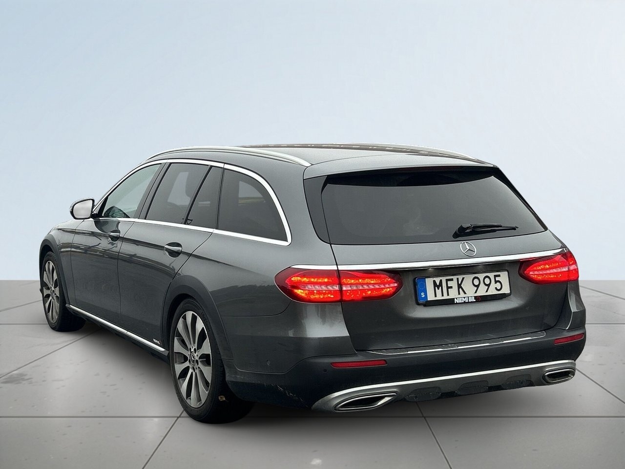 Mercedes-Benz E 2018, bild 5/10