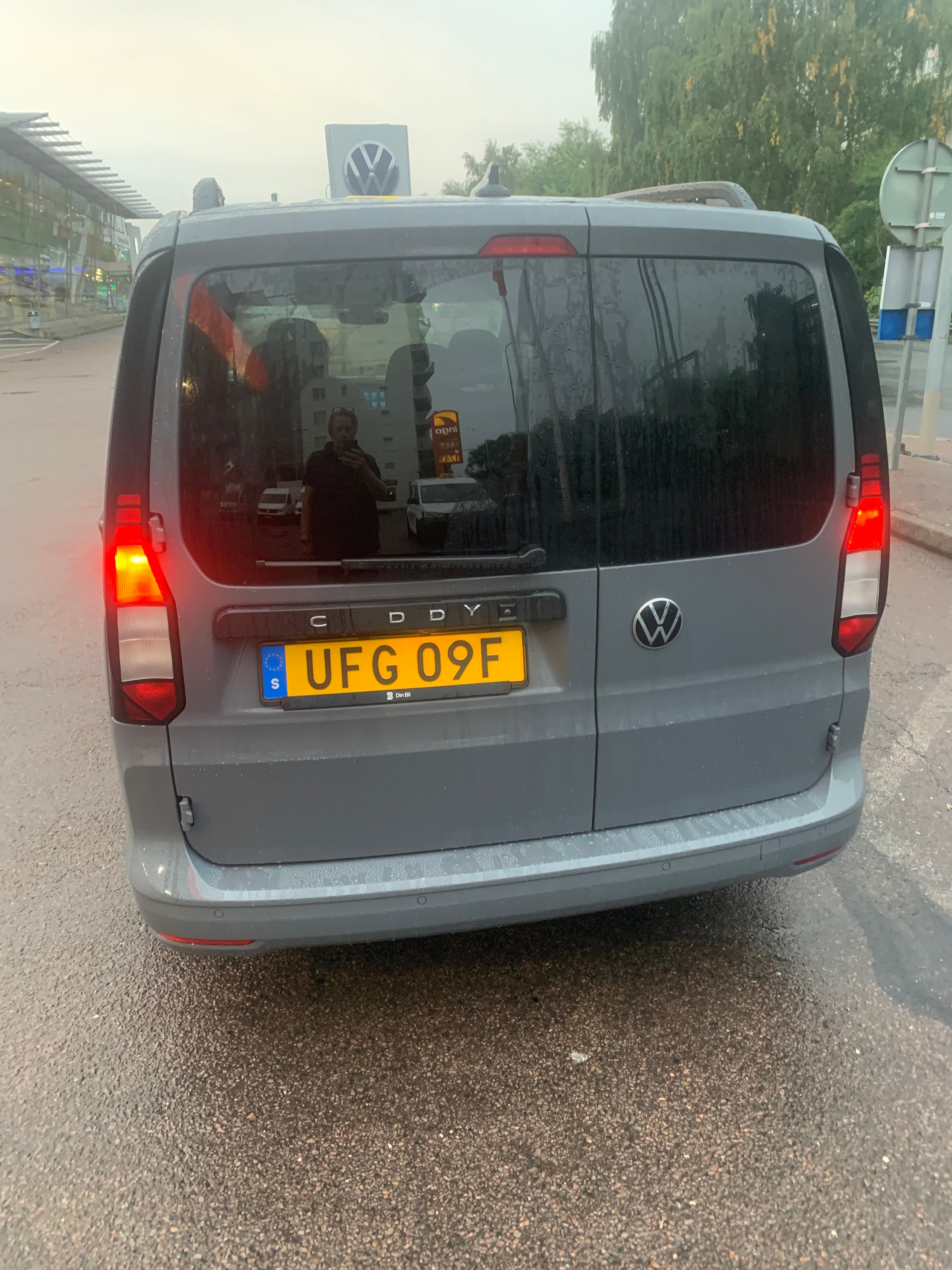 Volkswagen Caddy Maxi 2024, bild 2/6