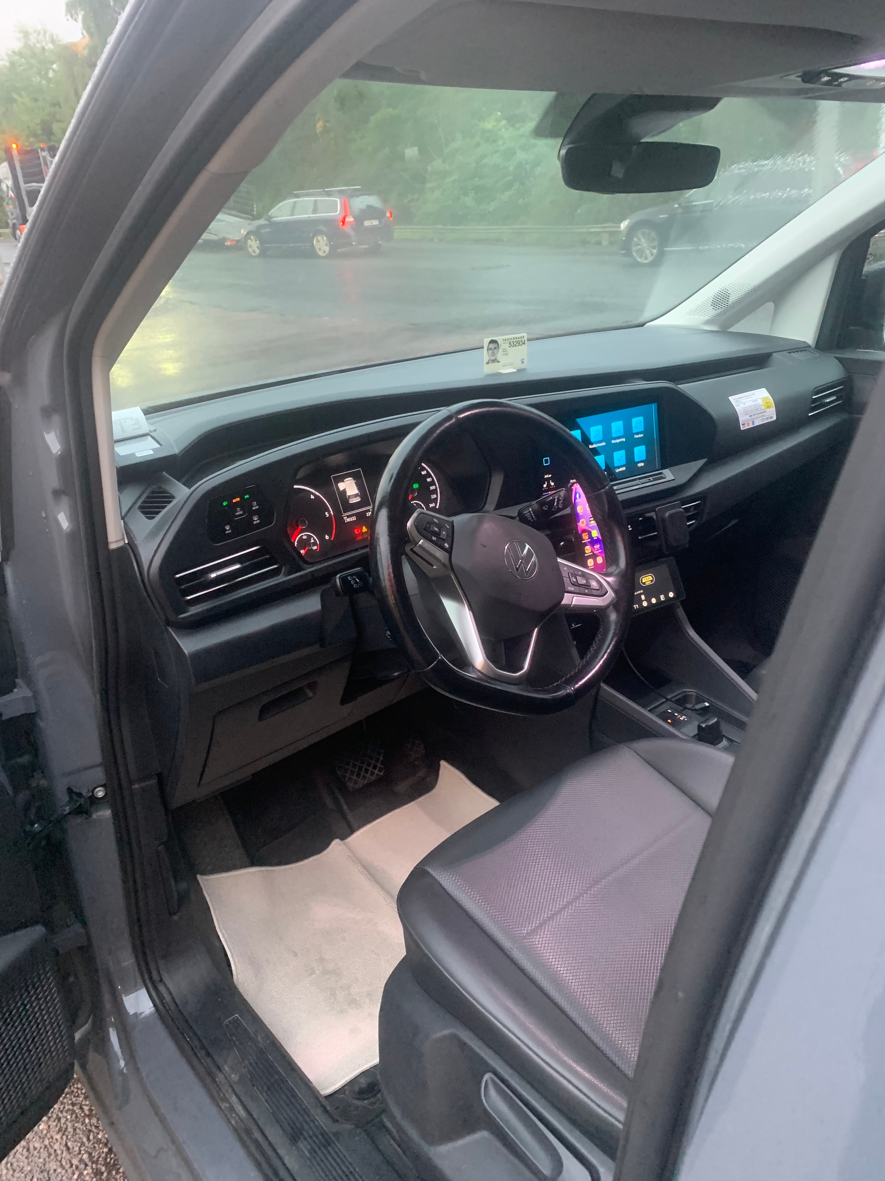 Volkswagen Caddy Maxi 2024, bild 6/6