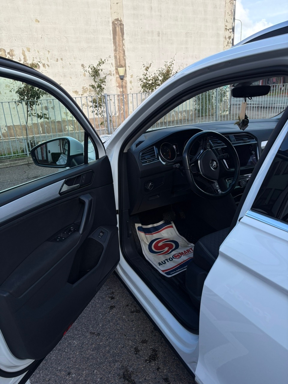 Volkswagen Tiguan 2018, bild 5/10