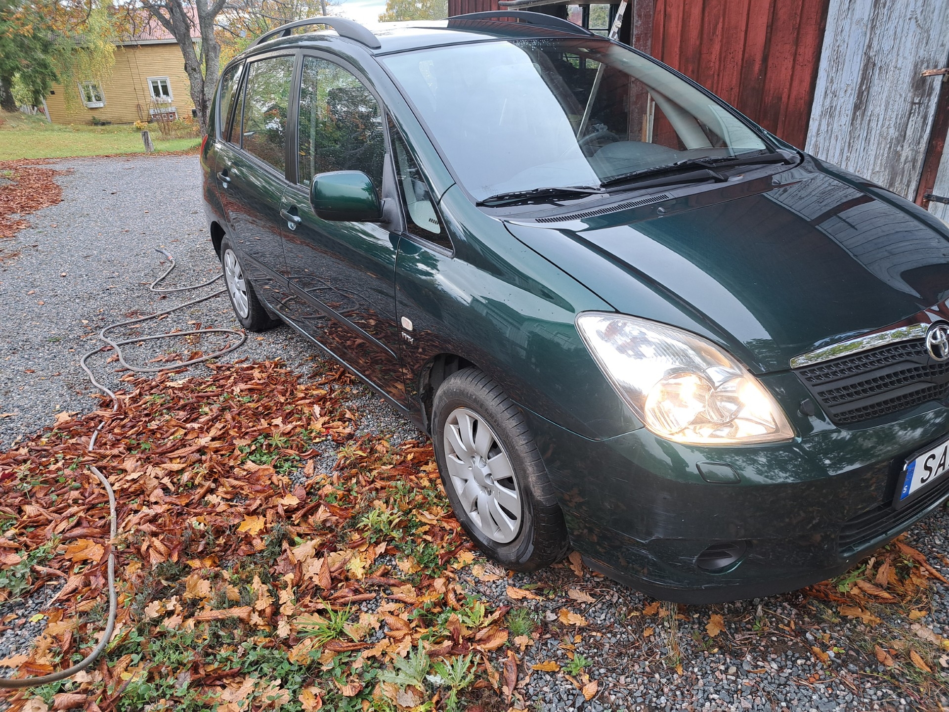 Toyota Corolla Verso 1.6 2003, kuva 2/5
