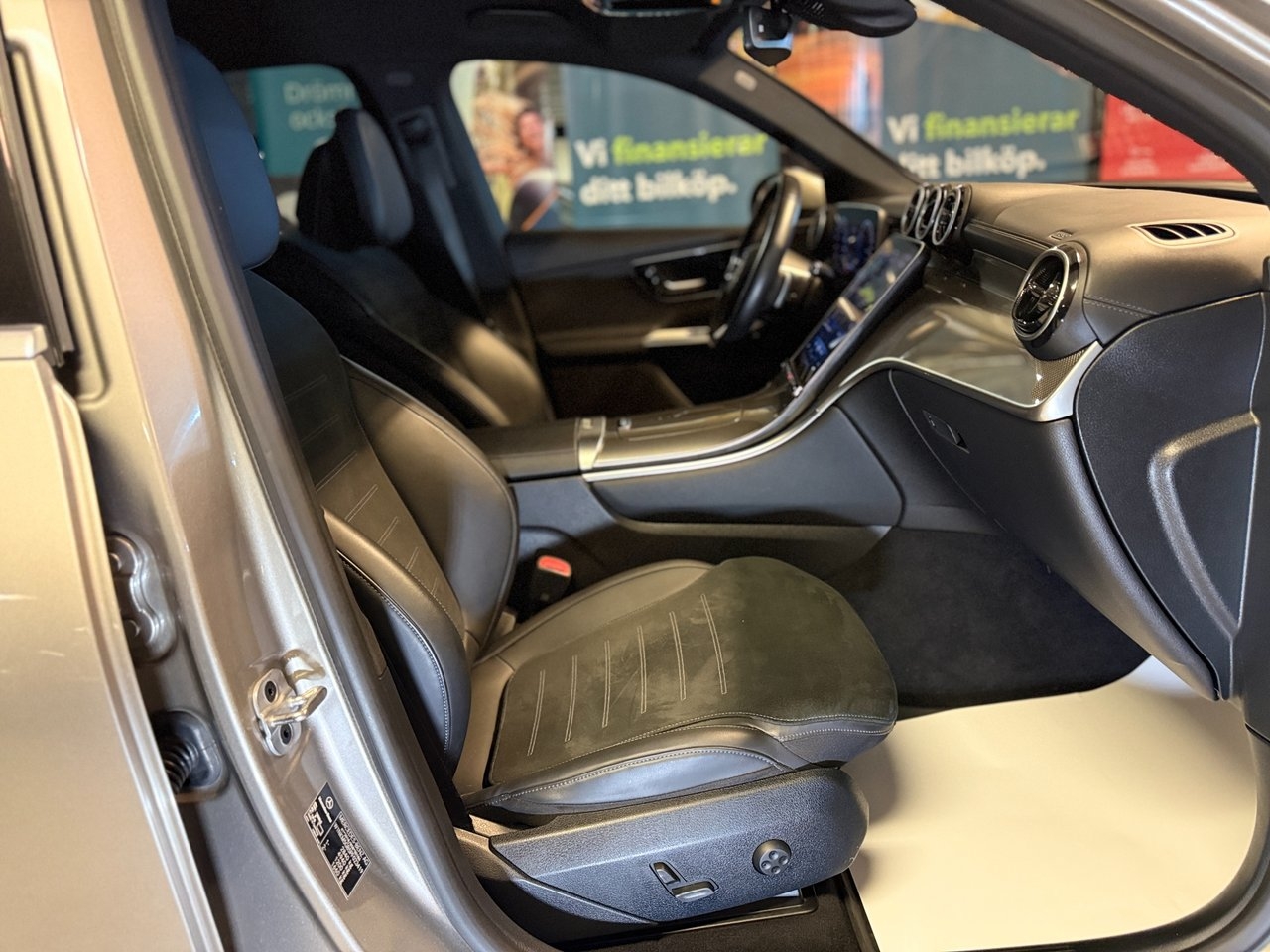 Mercedes-Benz GLC 2023, bild 6/10