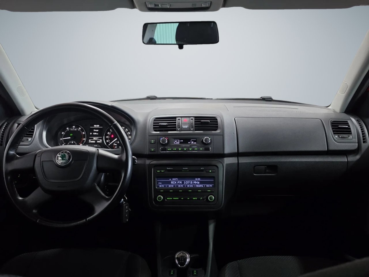 Skoda Fabia 2011, bild 6/10