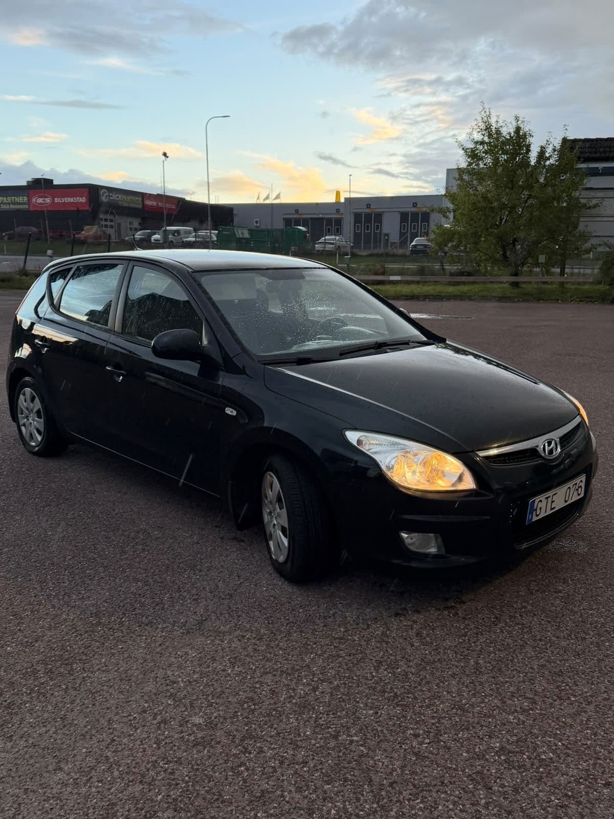 Hyundai i30 1.6 CRDi Manuell 2008, bild 2/7