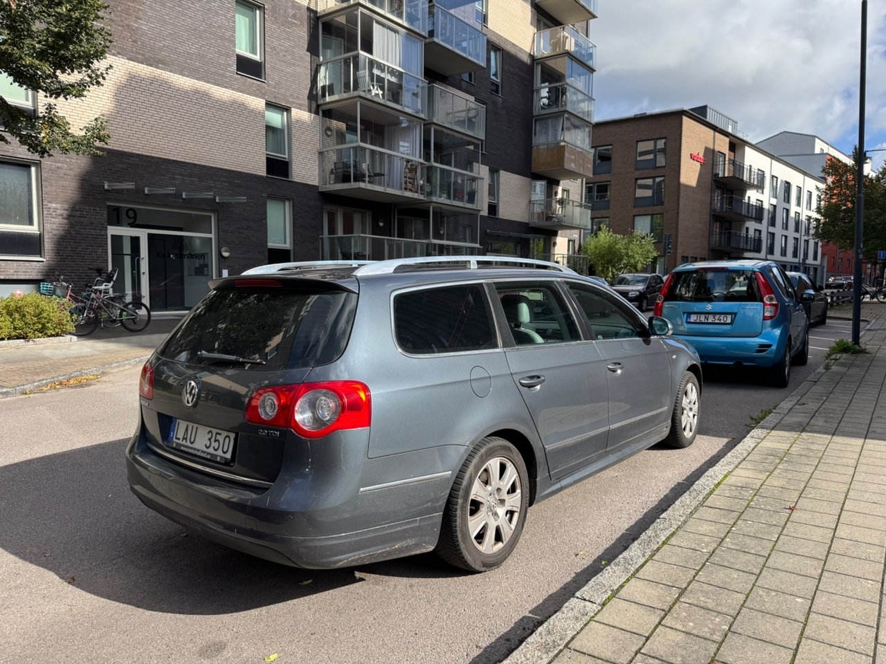 Volkswagen Passat 2010, photo 3/12