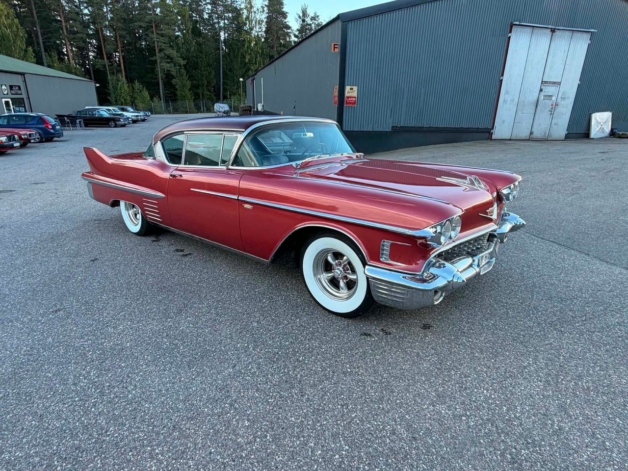 Cadillac De Ville