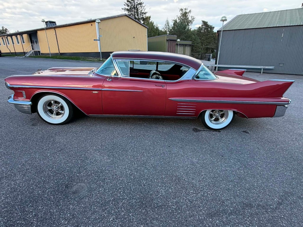 Cadillac De Ville Coupe, MKT fint skick 1958, bild 3/10